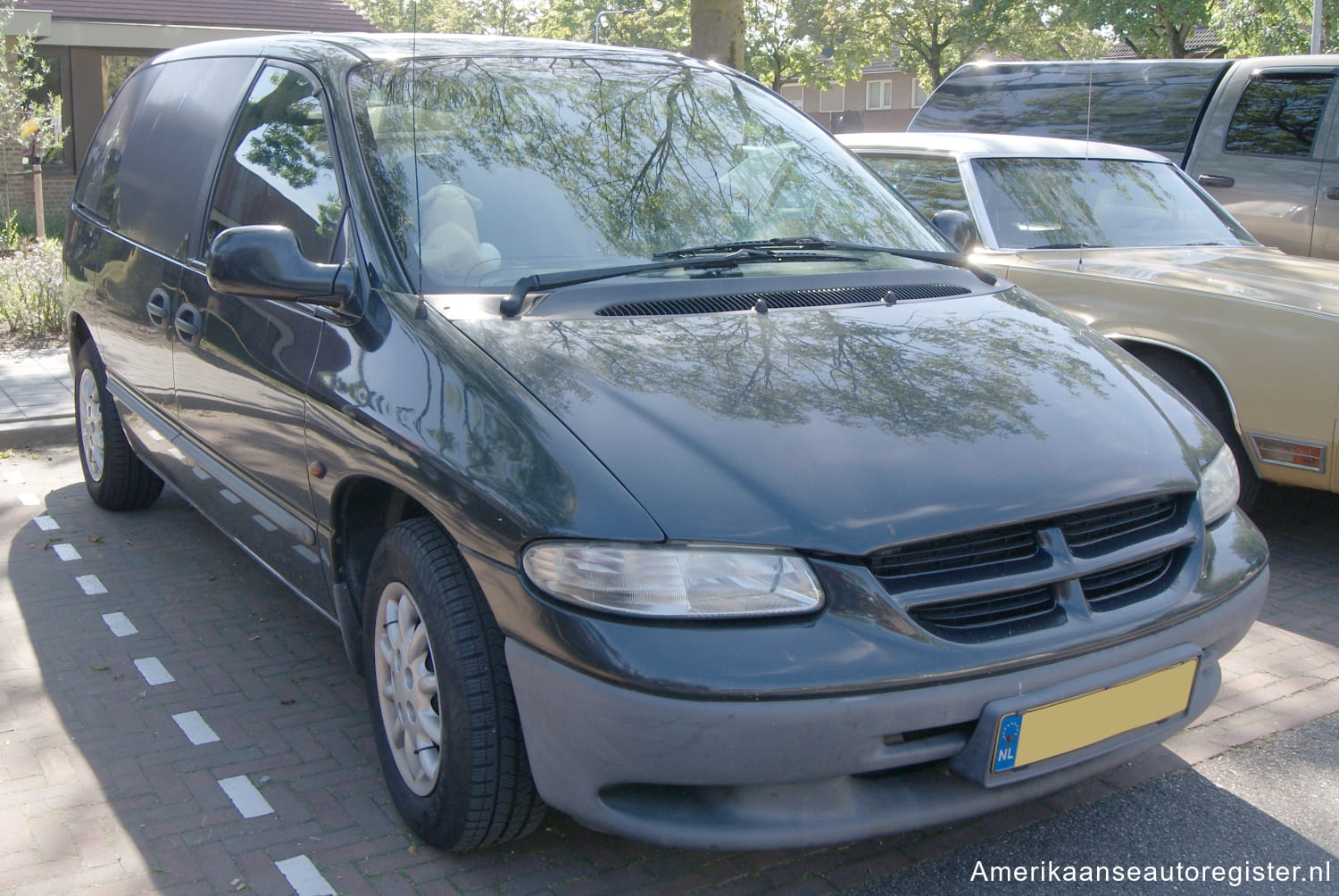 Dodge Mini Ram Van uit 1996